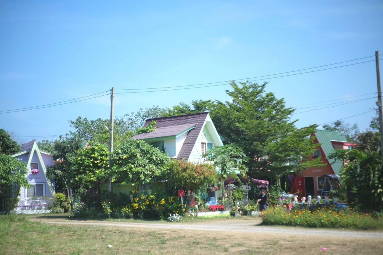 A Houses Homestay ناخون راتشاسيما المظهر الخارجي الصورة